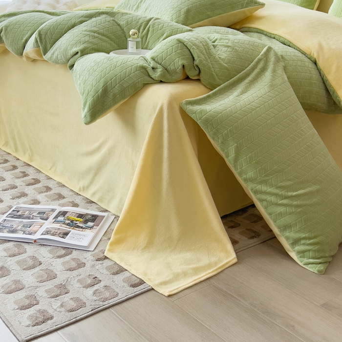 91家纺网 家纺一手货源 找家纺 印季家纺 2025新款立体剪花麦穗牛奶绒四件套 草绿-亮黄