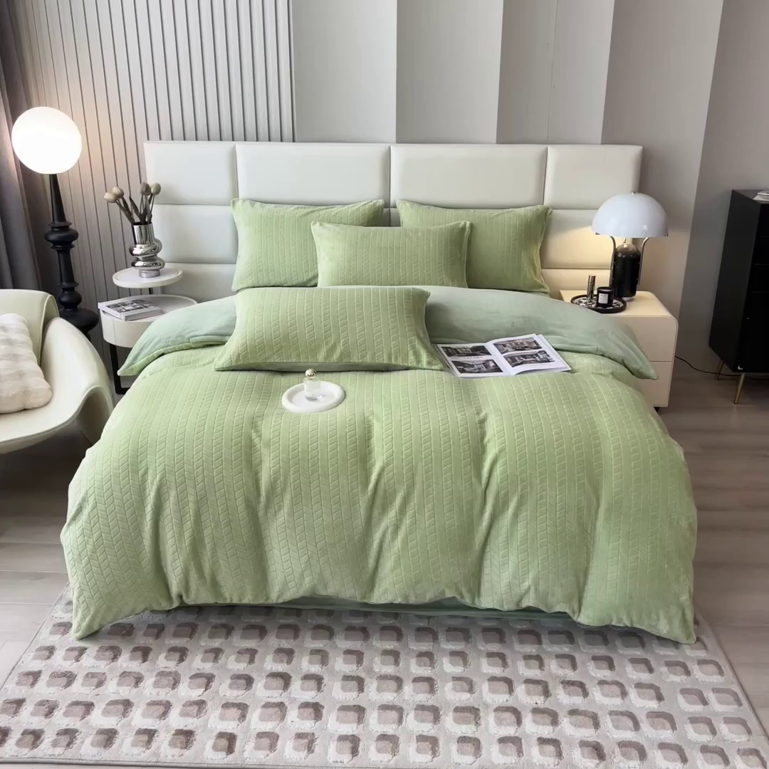 91家纺网 家纺一手货源 找家纺 印季家纺 2025新款立体剪花麦穗牛奶绒四件套 草绿