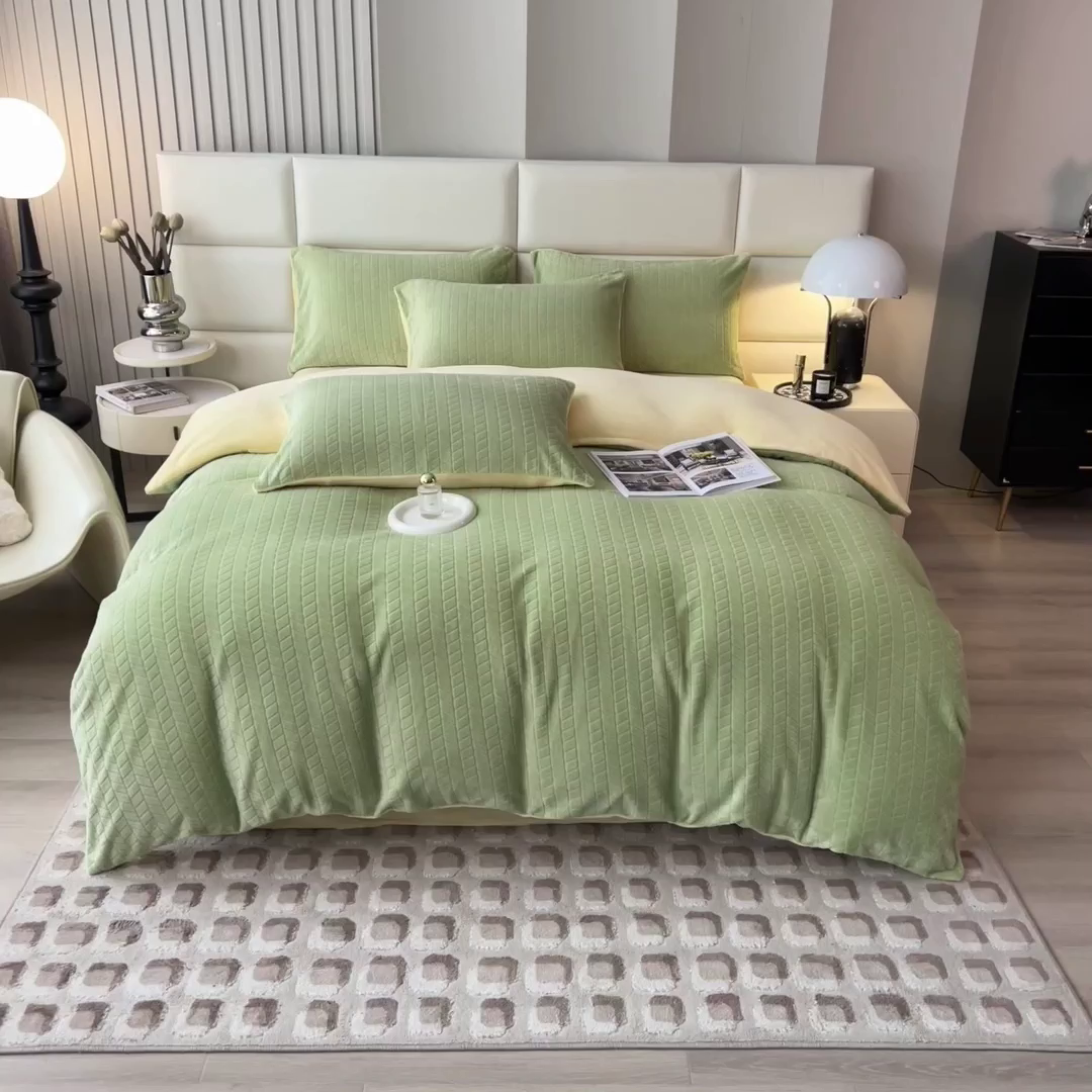 91家纺网 家纺一手货源 找家纺 印季家纺 2025新款立体剪花麦穗牛奶绒四件套 草绿-亮黄