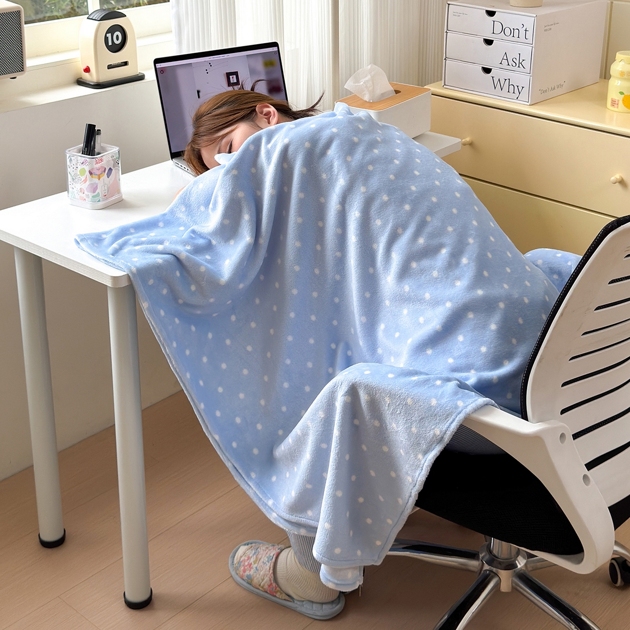 91家纺网 家纺一手货源 找家纺 沐芷 2025 A类牛奶绒毛毯印花盖毯毛毯午休毯卡通多功能沙发毯空调毯 提供买家秀（下载文件包，包含买家秀） 【绒】爱情蓝波点