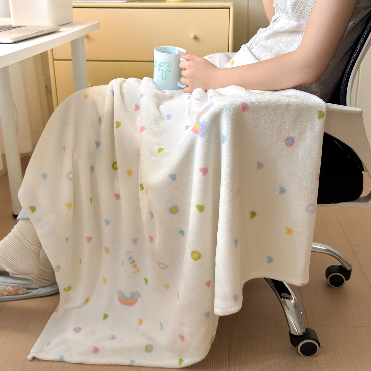 91家纺网 家纺一手货源 找家纺 沐芷 2025 A类牛奶绒毛毯印花盖毯毛毯午休毯卡通多功能沙发毯空调毯 提供买家秀（下载文件包，包含买家秀） 【绒】彩虹爱心