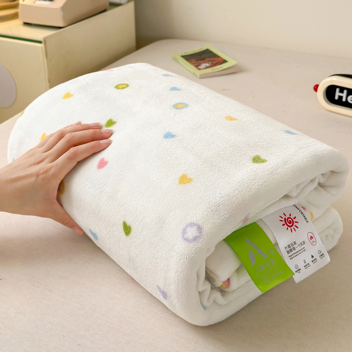 91家纺网 家纺一手货源 找家纺 沐芷 2025 A类牛奶绒毛毯印花盖毯毛毯午休毯卡通多功能沙发毯空调毯 提供买家秀（下载文件包，包含买家秀） 【绒】彩虹爱心