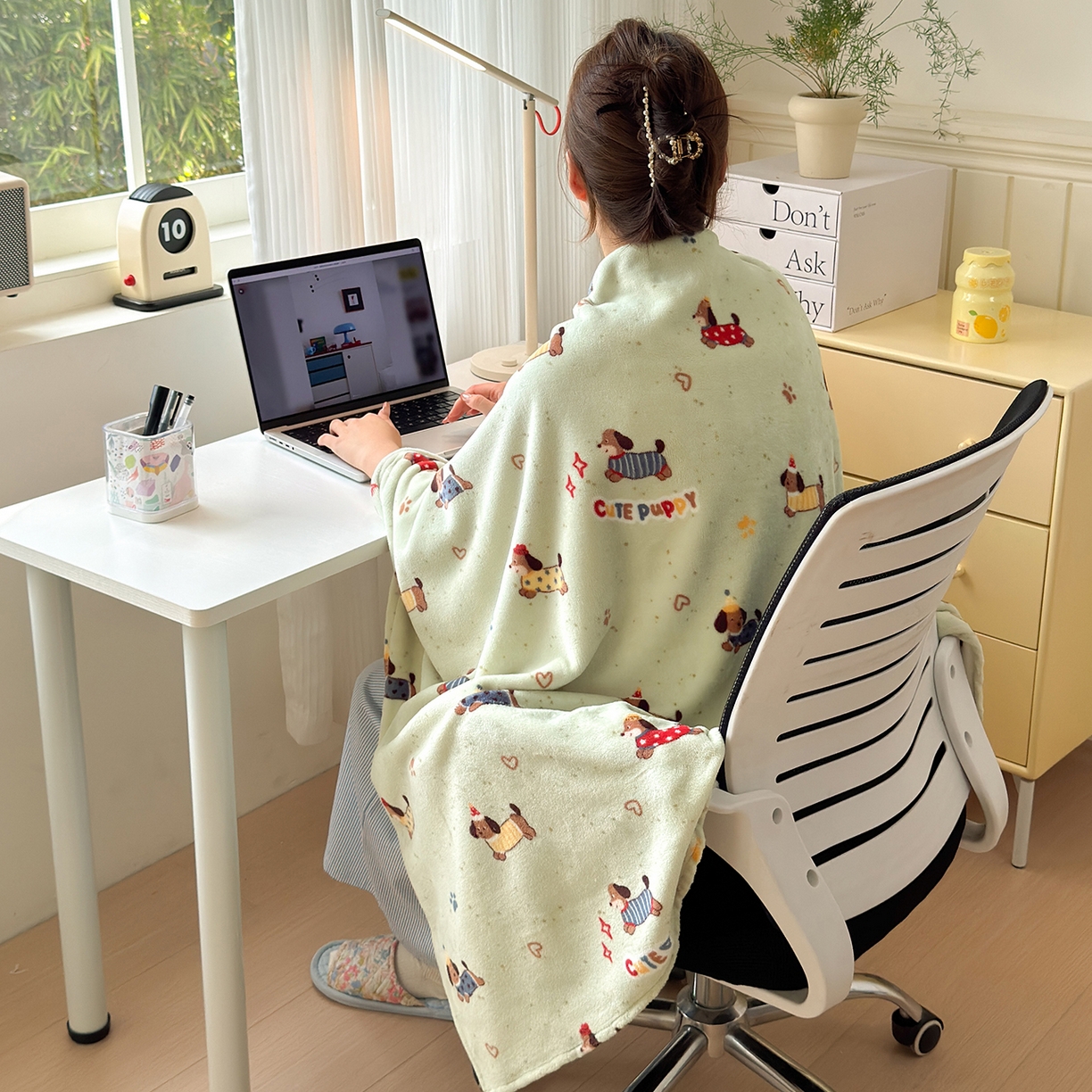 91家纺网 家纺一手货源 找家纺 沐芷 2025 A类牛奶绒毛毯印花盖毯毛毯午休毯卡通多功能沙发毯空调毯 提供买家秀（下载文件包，包含买家秀） 【绒】绿色腊肠狗