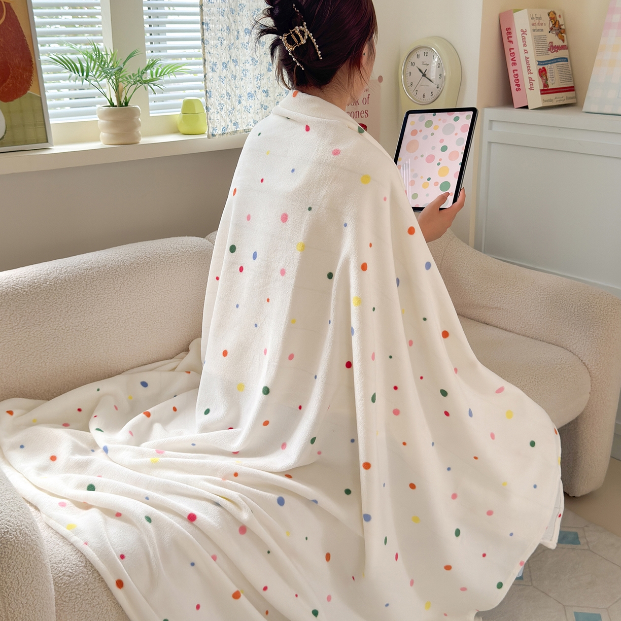 91家纺网 家纺一手货源 找家纺 沐芷 2025 A类牛奶绒毛毯印花盖毯毛毯午休毯卡通多功能沙发毯空调毯 提供买家秀（下载文件包，包含买家秀） 【绒】彩色波点
