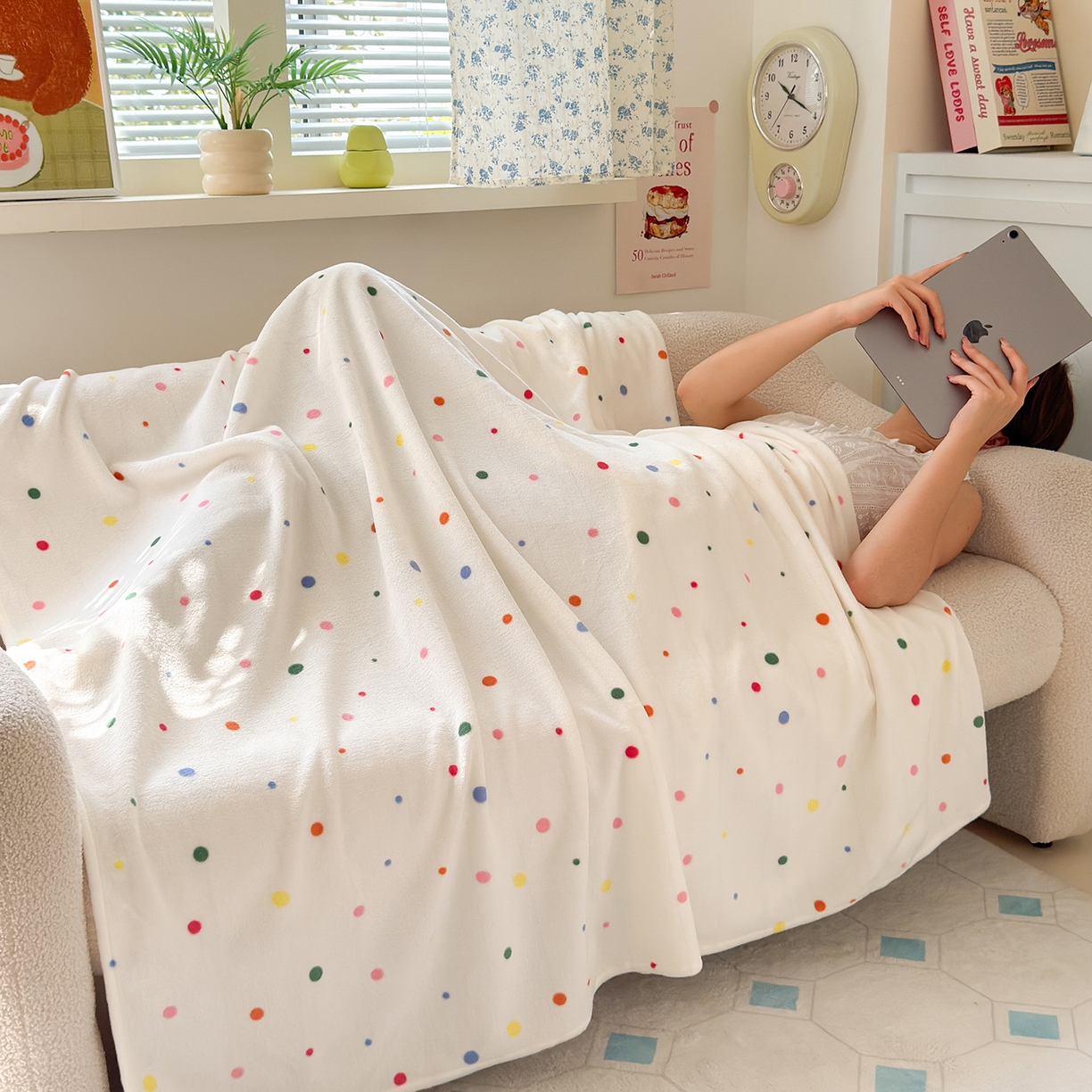 91家纺网 家纺一手货源 找家纺 沐芷 2025 A类牛奶绒毛毯印花盖毯毛毯午休毯卡通多功能沙发毯空调毯 提供买家秀（下载文件包，包含买家秀） 【绒】彩色波点