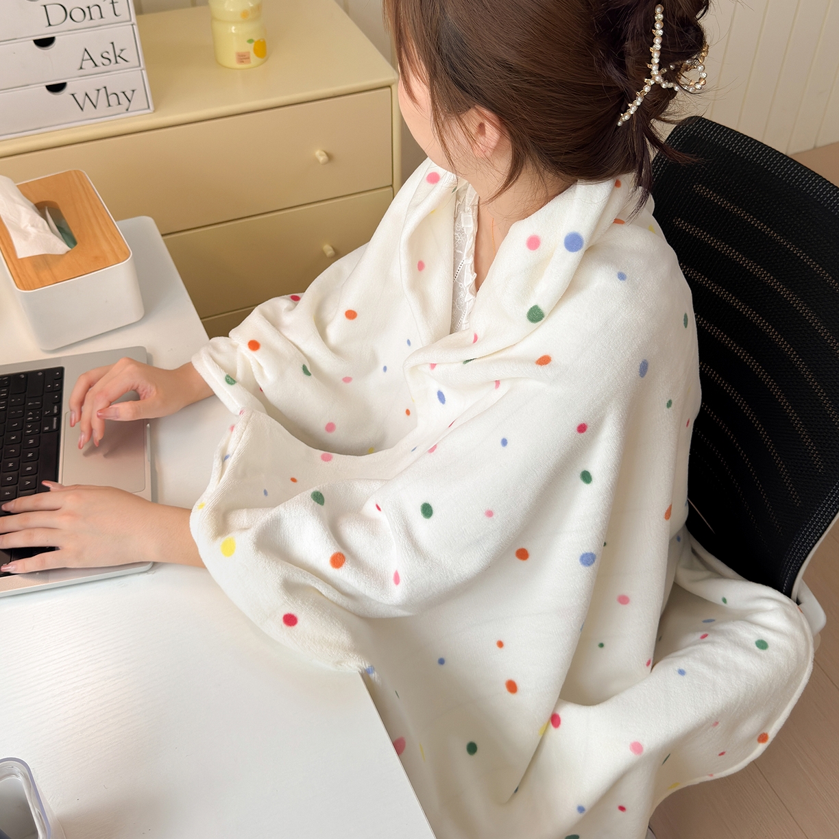 91家纺网 家纺一手货源 找家纺 沐芷 2025 A类牛奶绒毛毯印花盖毯毛毯午休毯卡通多功能沙发毯空调毯 提供买家秀（下载文件包，包含买家秀） 【绒】彩色波点