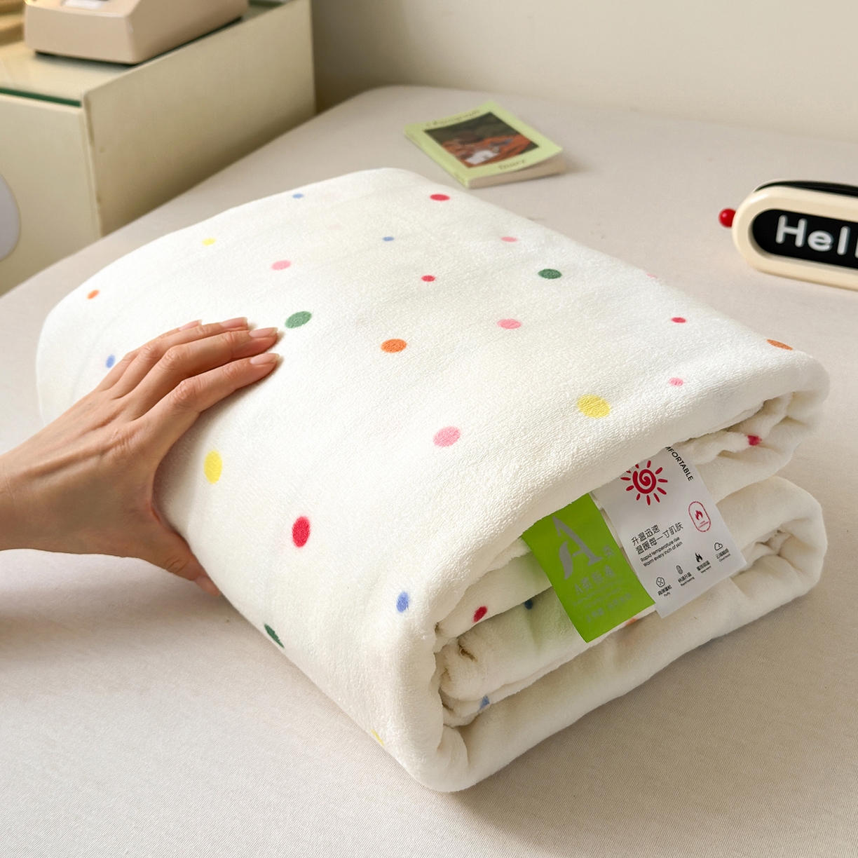 91家纺网 家纺一手货源 找家纺 沐芷 2025 A类牛奶绒毛毯印花盖毯毛毯午休毯卡通多功能沙发毯空调毯 提供买家秀（下载文件包，包含买家秀） 【绒】彩色波点