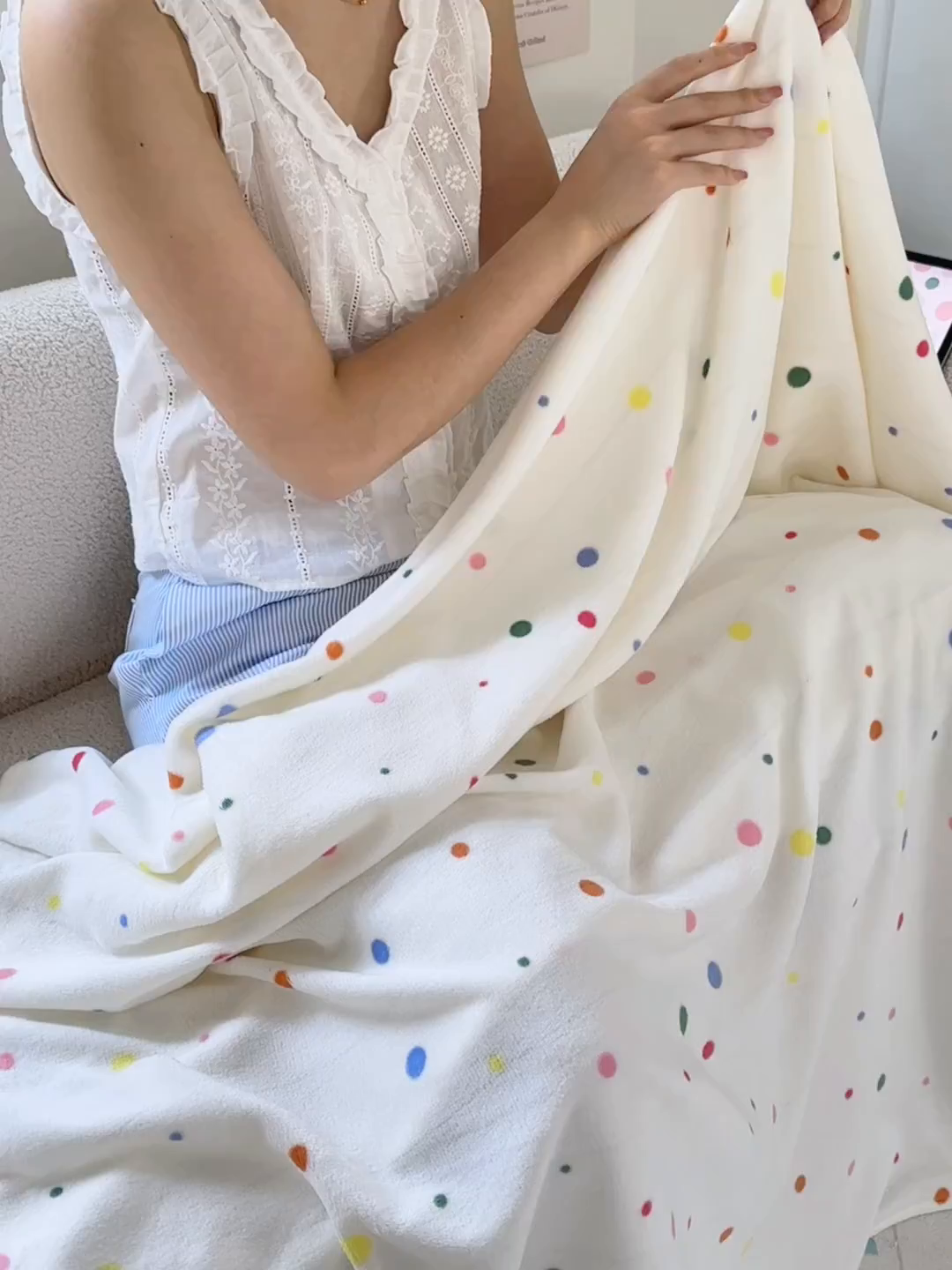 91家纺网 家纺一手货源 找家纺 沐芷 2025 A类牛奶绒毛毯印花盖毯毛毯午休毯卡通多功能沙发毯空调毯 提供买家秀（下载文件包，包含买家秀） 【绒】彩色波点