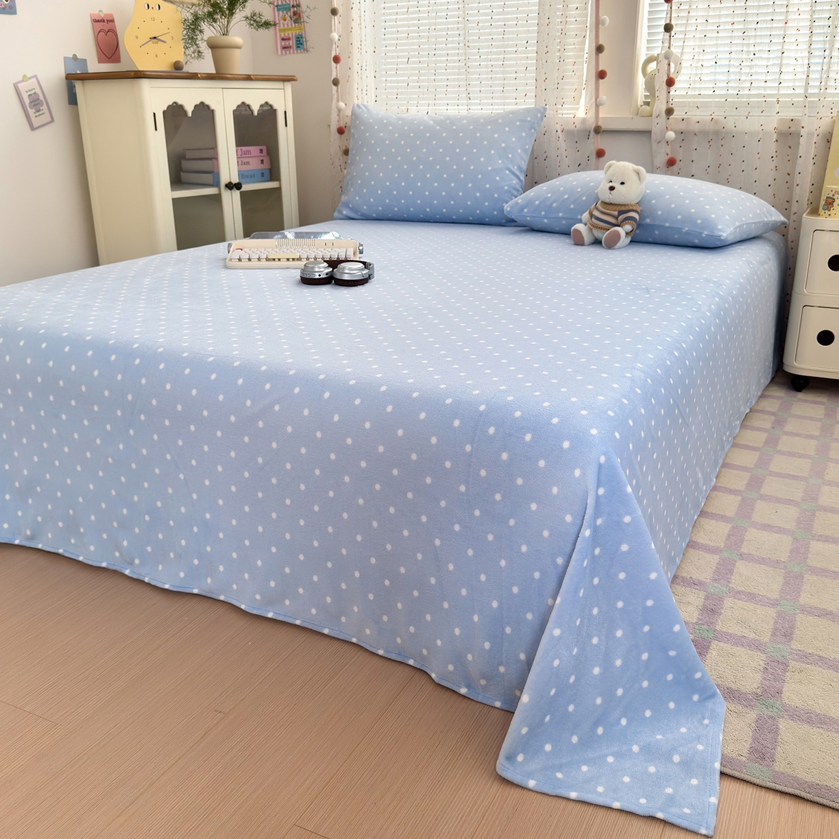 91家纺网 家纺一手货源 找家纺 沐芷 2025 A类牛奶绒床单高克重加厚床单单件加绒床单三件套珊瑚绒 提供买家秀（下载文件包，包含买家秀） 【绒】爱情蓝波点