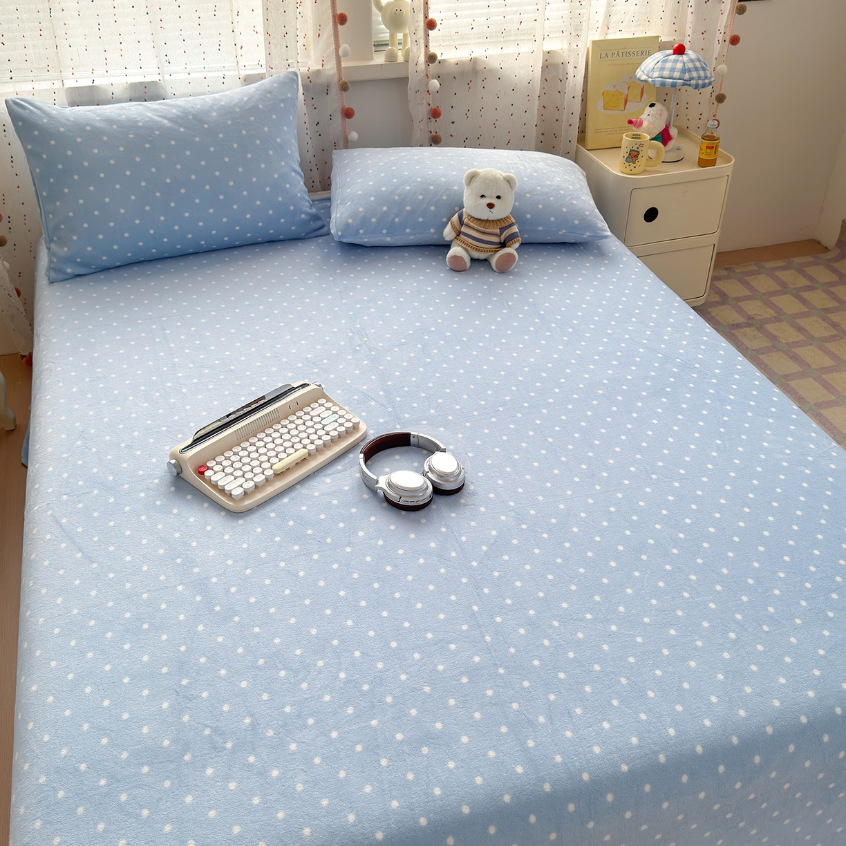 91家纺网 家纺一手货源 找家纺 沐芷 2025 A类牛奶绒床单高克重加厚床单单件加绒床单三件套珊瑚绒 提供买家秀（下载文件包，包含买家秀） 【绒】爱情蓝波点