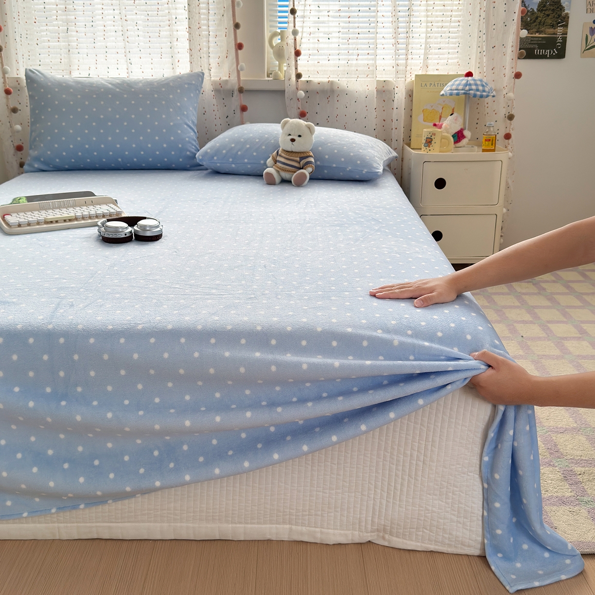 91家纺网 家纺一手货源 找家纺 沐芷 2025 A类牛奶绒床单高克重加厚床单单件加绒床单三件套珊瑚绒 提供买家秀（下载文件包，包含买家秀） 【绒】爱情蓝波点