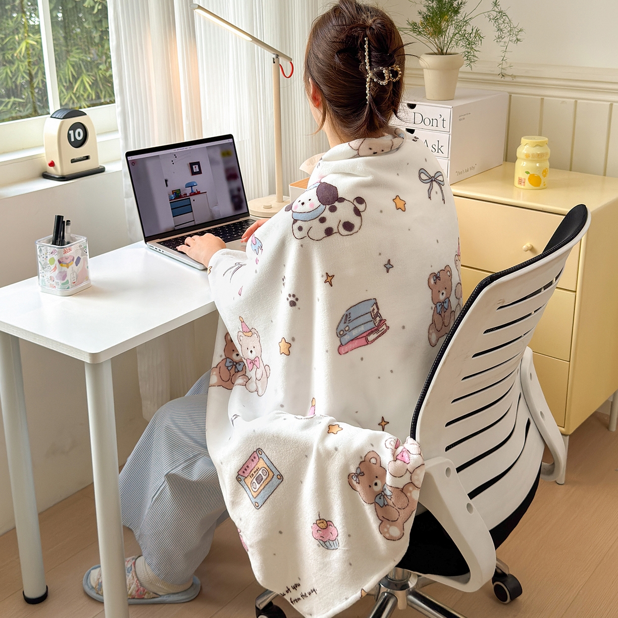 91家纺网 家纺一手货源 找家纺 沐芷 2025 A类牛奶绒毛毯印花盖毯毛毯午休毯卡通多功能沙发毯空调毯 提供买家秀（下载文件包，包含买家秀） 【绒】磁带熊仔