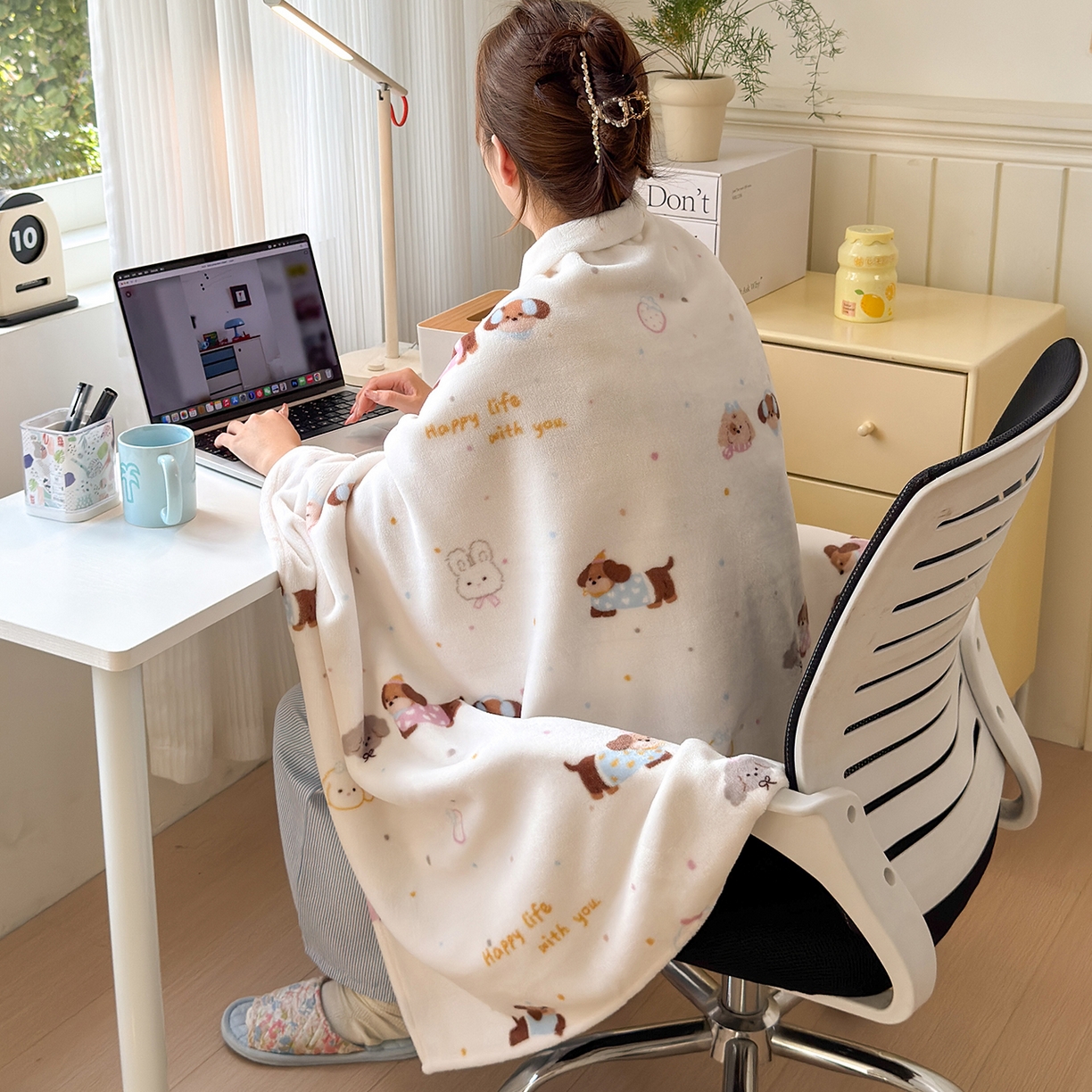 91家纺网 家纺一手货源 找家纺 沐芷 2025 A类牛奶绒毛毯印花盖毯毛毯午休毯卡通多功能沙发毯空调毯 提供买家秀（下载文件包，包含买家秀） 【绒】腊肠狗联盟