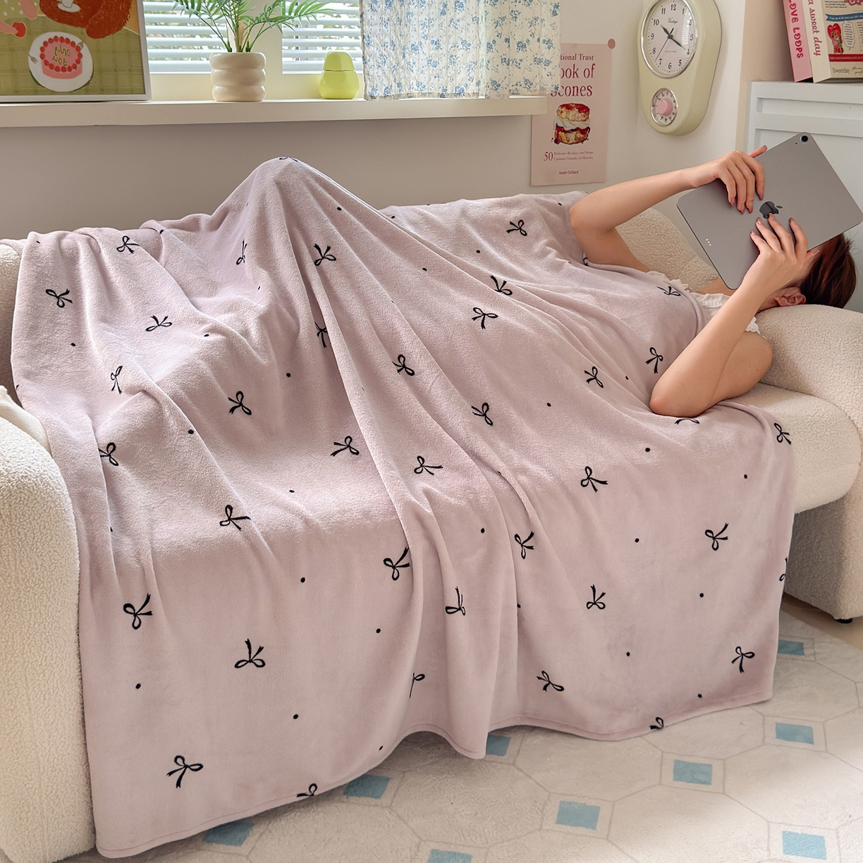 91家纺网 家纺一手货源 找家纺 沐芷 2025 A类牛奶绒毛毯印花盖毯毛毯午休毯卡通多功能沙发毯空调毯 提供买家秀（下载文件包，包含买家秀） 【绒】小蝴蝶结紫