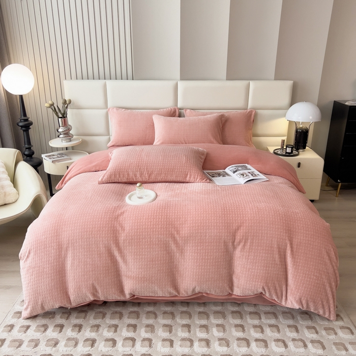 91家纺网 家纺一手货源 找家纺 印季家纺 2025新款立体剪花十字结牛奶绒四件套 豆沙