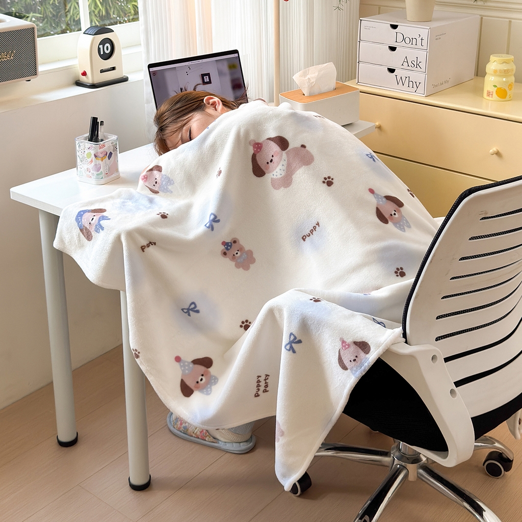 91家纺网 家纺一手货源 找家纺 沐芷 2025 A类牛奶绒毛毯印花盖毯毛毯午休毯卡通多功能沙发毯空调毯 提供买家秀（下载文件包，包含买家秀） 【绒】蓝波点印记