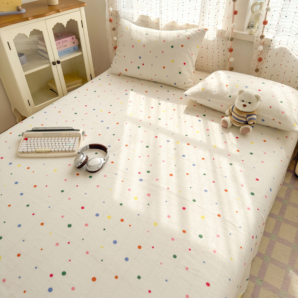 91家纺网 家纺一手货源 找家纺 沐芷 2025 A类牛奶绒床单高克重加厚床单单件加绒床单三件套珊瑚绒 提供买家秀（下载文件包，包含买家秀） 【绒】彩色波点