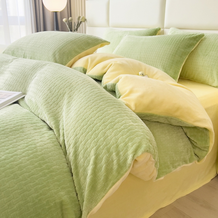 印季家纺 2025新款立体剪花十字结牛奶绒四件套 草绿-亮黄