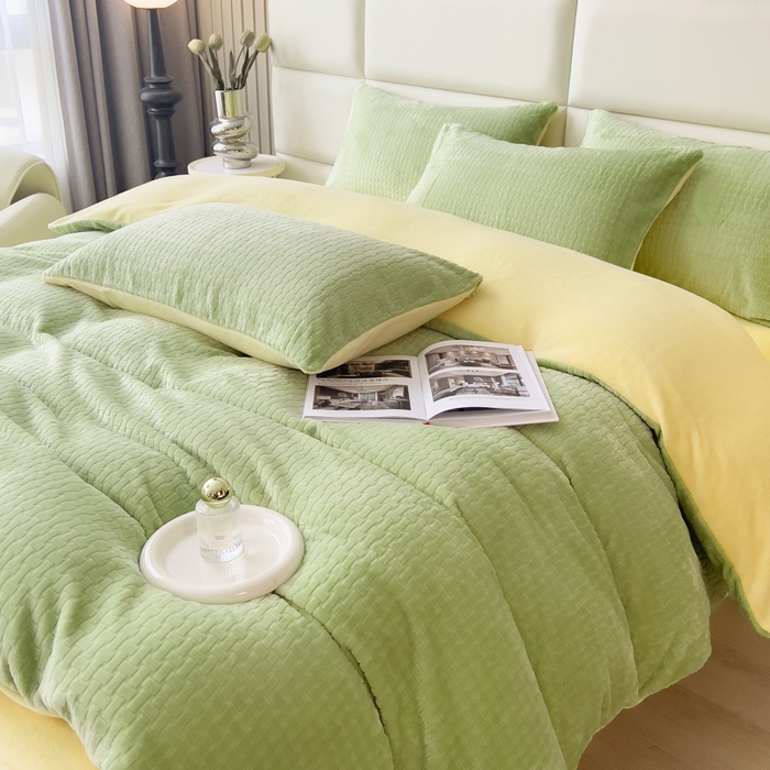 91家纺网 家纺一手货源 找家纺 印季家纺 2025新款立体剪花十字结牛奶绒四件套 草绿-亮黄