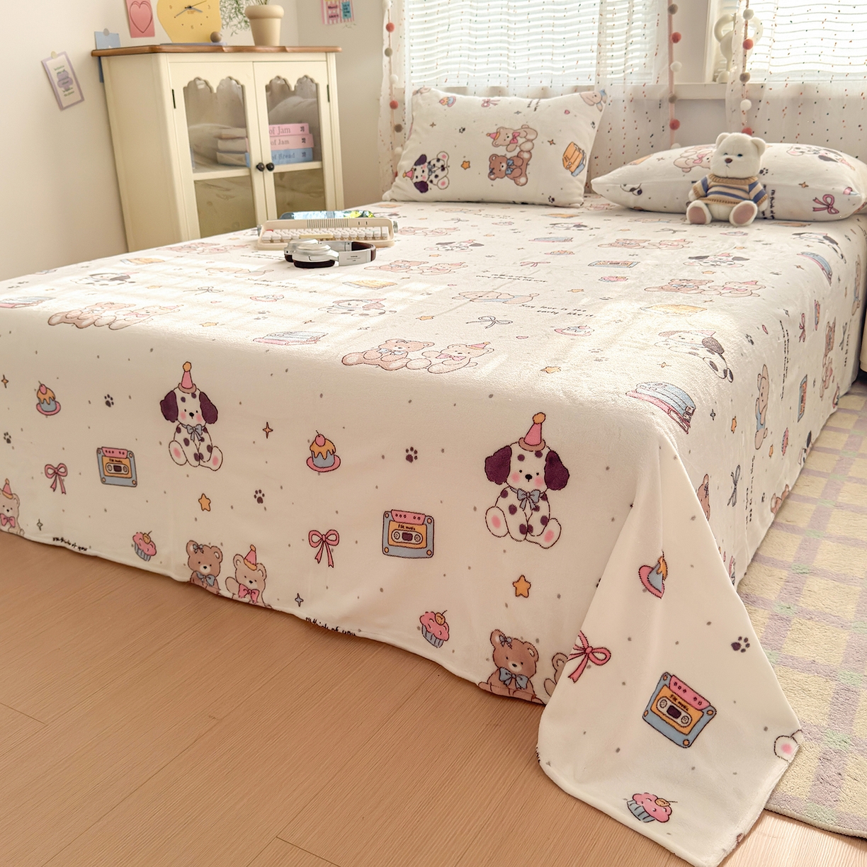 91家纺网 家纺一手货源 找家纺 沐芷 2025 A类牛奶绒床单高克重加厚床单单件加绒床单三件套珊瑚绒 提供买家秀（下载文件包，包含买家秀） 【绒】磁带熊仔