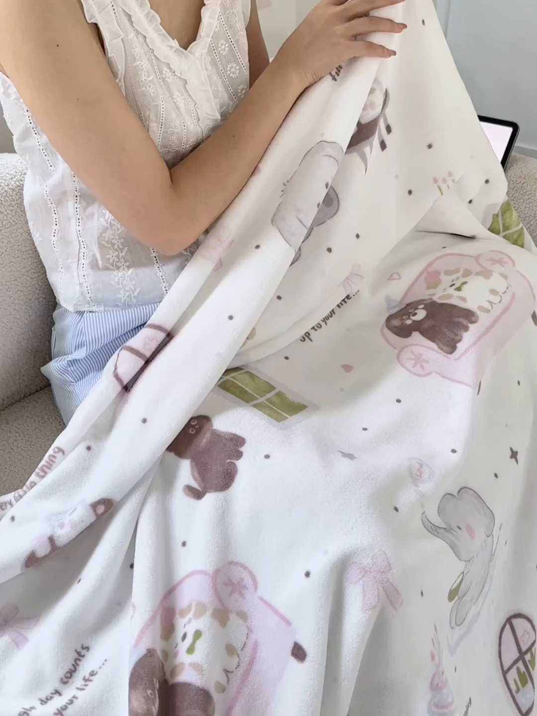 91家纺网 家纺一手货源 找家纺 沐芷 2025 A类牛奶绒毛毯印花盖毯毛毯午休毯卡通多功能沙发毯空调毯 提供买家秀（下载文件包，包含买家秀） 【绒】软萌小象