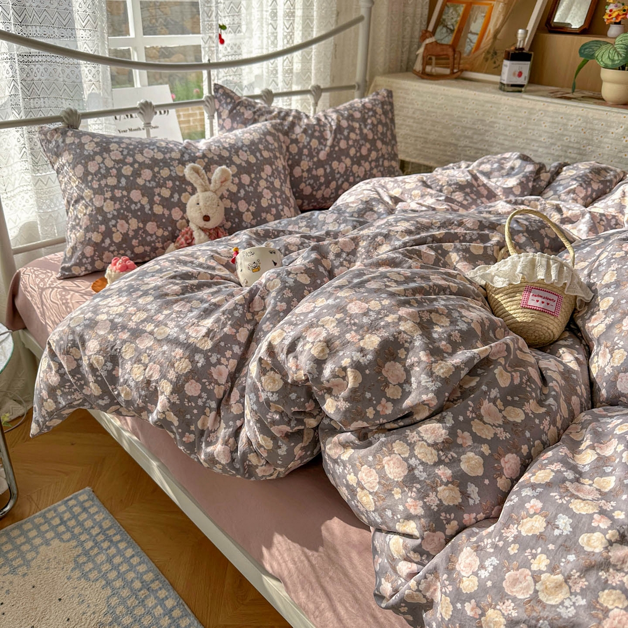 91家纺网 家纺一手货源 找家纺 优选 2025新款加厚爆款小布袋韩国古法水洗棉床单学生三件套床笠款四件套 花漾