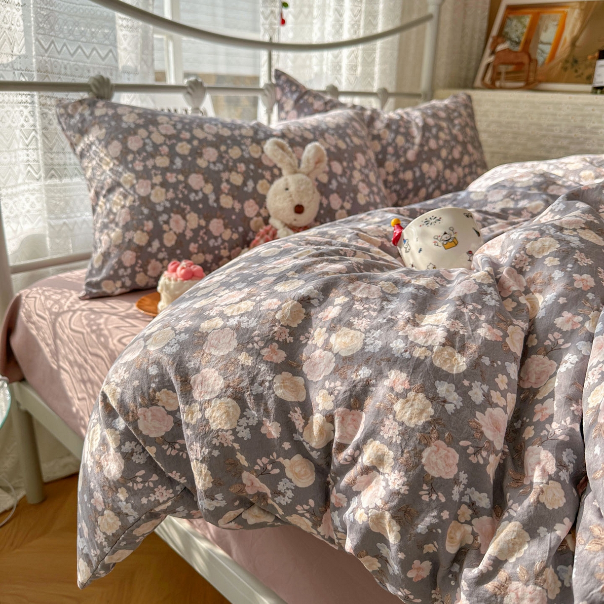 91家纺网 家纺一手货源 找家纺 优选 2025新款加厚爆款小布袋韩国古法水洗棉床单学生三件套床笠款四件套 花漾