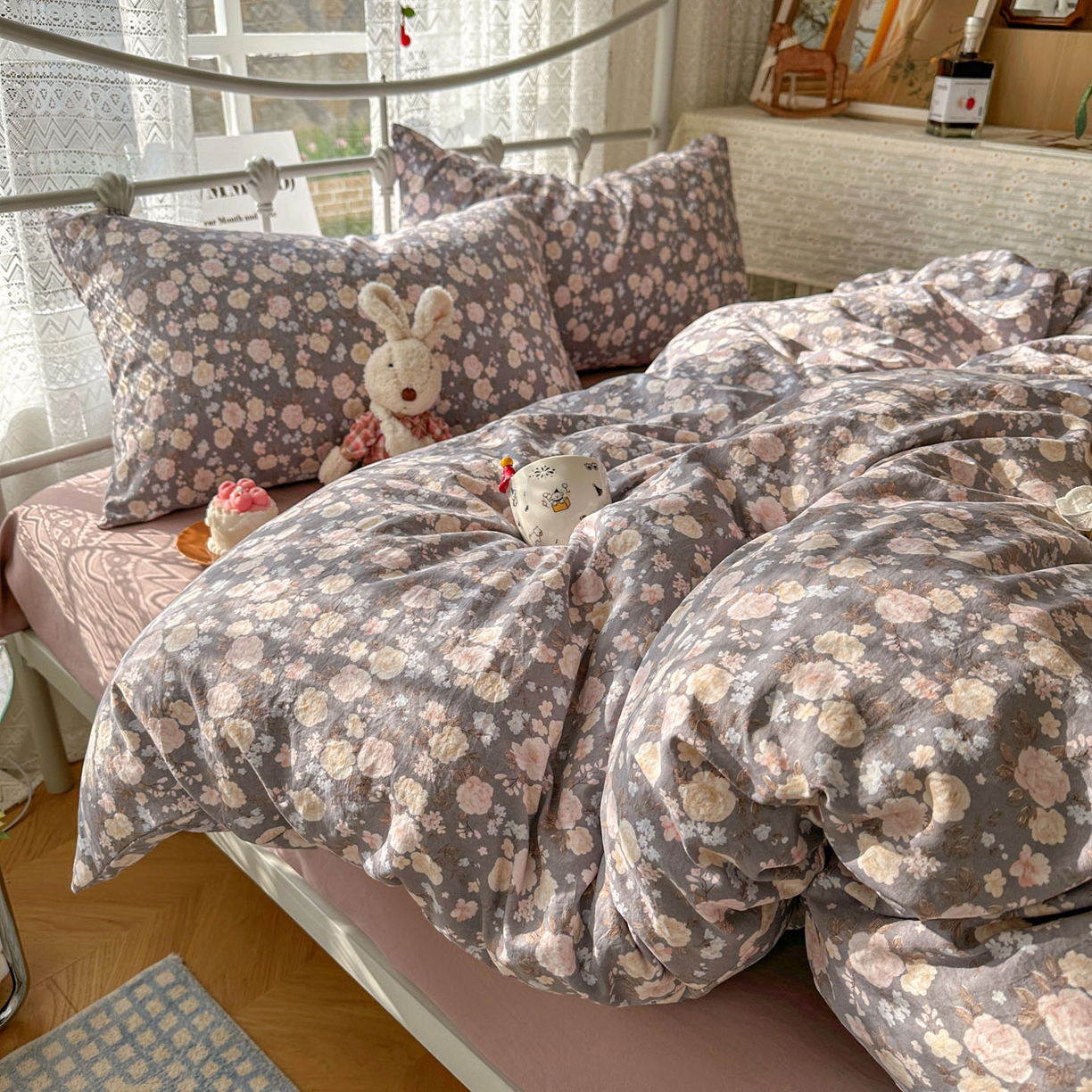 91家纺网 家纺一手货源 找家纺 优选 2025新款加厚爆款小布袋韩国古法水洗棉床单学生三件套床笠款四件套 花漾