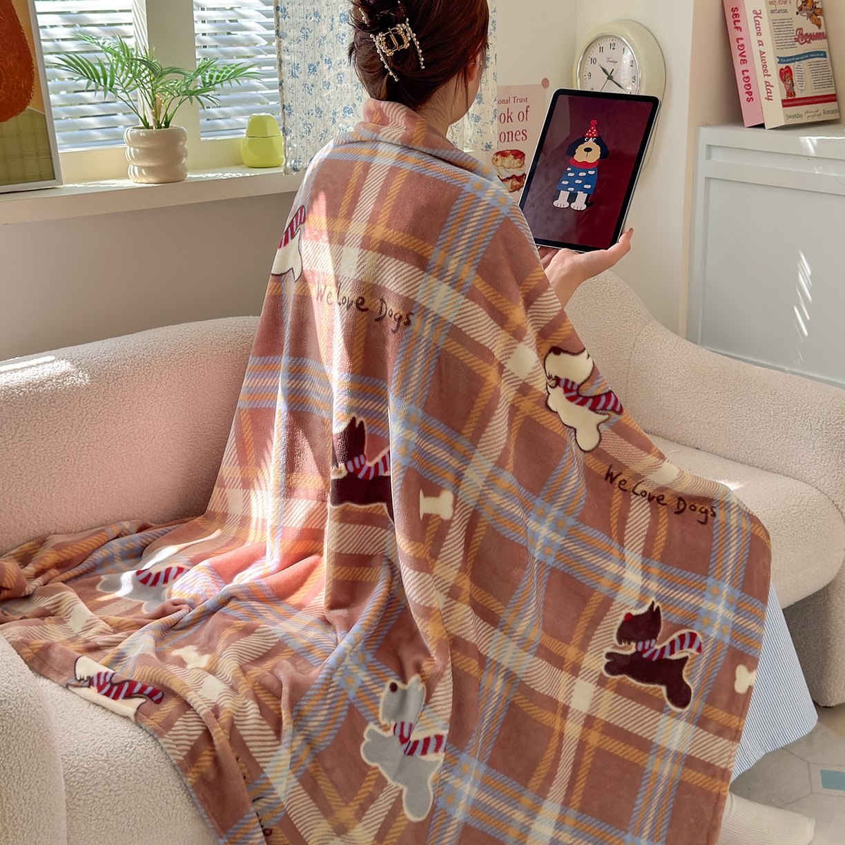 91家纺网 家纺一手货源 找家纺 沐芷 2025 A类牛奶绒毛毯印花盖毯毛毯午休毯卡通多功能沙发毯空调毯 提供买家秀（下载文件包，包含买家秀） 【绒】围脖咖咖