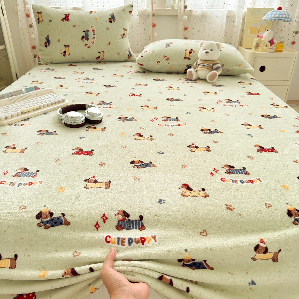 91家纺网 家纺一手货源 找家纺 沐芷 2025 A类牛奶绒床单高克重加厚床单单件加绒床单三件套珊瑚绒 提供买家秀（下载文件包，包含买家秀） 【绒】绿色腊肠狗