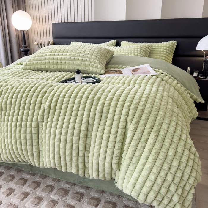 91家纺网 家纺一手货源 找家纺 （总）印季家纺 2025新款立体剪花格子兔毛绒四件套