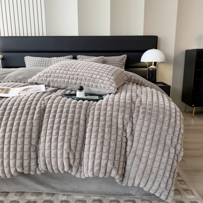 印季家纺 2025新款立体剪花格子兔毛绒四件套 高级灰