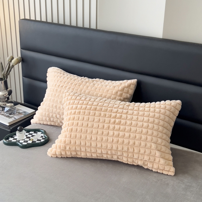 91家纺网 家纺一手货源 找家纺 印季家纺 2025新款立体剪花格子兔毛绒四件套 卡其-灰