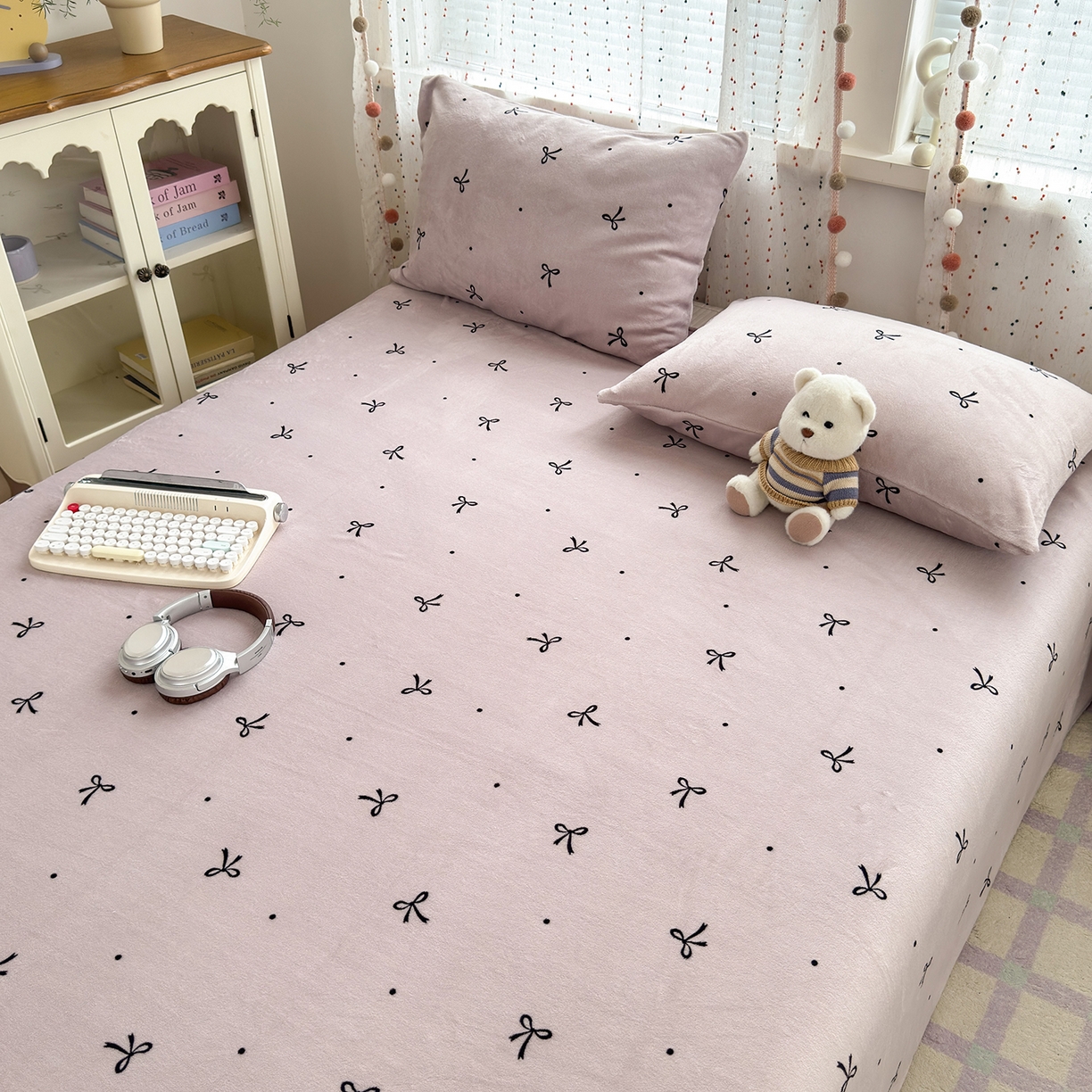 91家纺网 家纺一手货源 找家纺 沐芷 2025 A类牛奶绒床单高克重加厚床单单件加绒床单三件套珊瑚绒 提供买家秀（下载文件包，包含买家秀） 【绒】小蝴蝶结紫