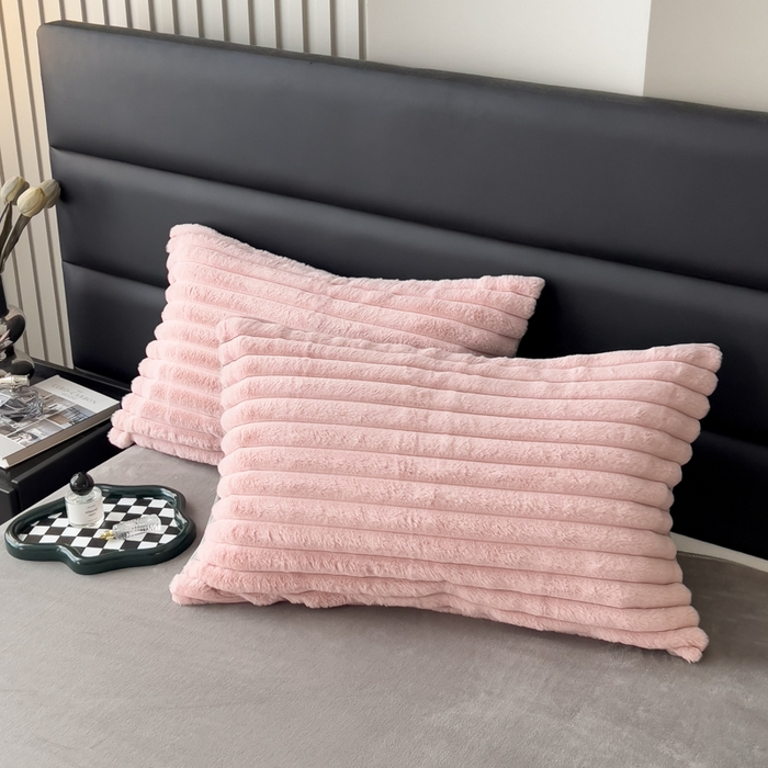 91家纺网 家纺一手货源 找家纺 印季家纺 2025新款立体剪花条纹兔毛绒四件套 豆沙-灰