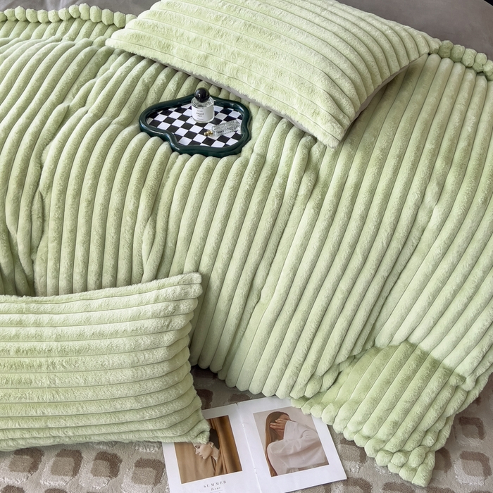 91家纺网 家纺一手货源 找家纺 印季家纺 2025新款立体剪花条纹兔毛绒四件套 草绿-灰