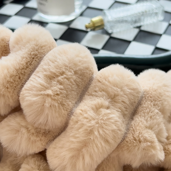 91家纺网 家纺一手货源 找家纺 印季家纺 2025新款立体剪花条纹兔毛绒四件套 卡其