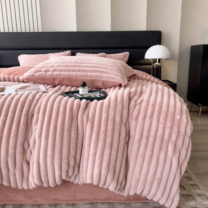 印季家纺 2025新款立体剪花条纹兔毛绒四件套 豆沙