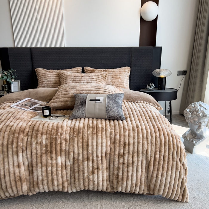 印季家纺 2025新款手工扎染剪花兔毛绒四件套 条纹-咖啡