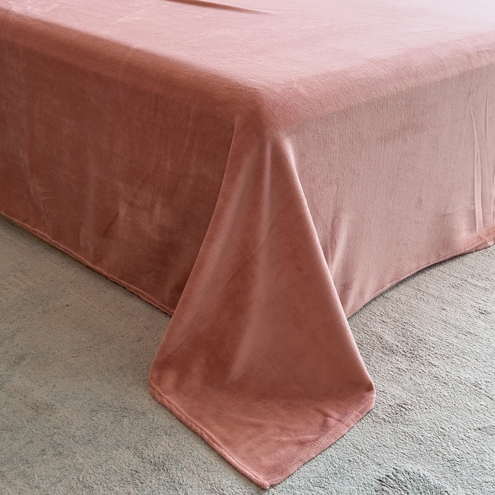 91家纺网 家纺一手货源 找家纺 印季家纺 2025新款手工扎染剪花兔毛绒四件套 剪花-豆沙