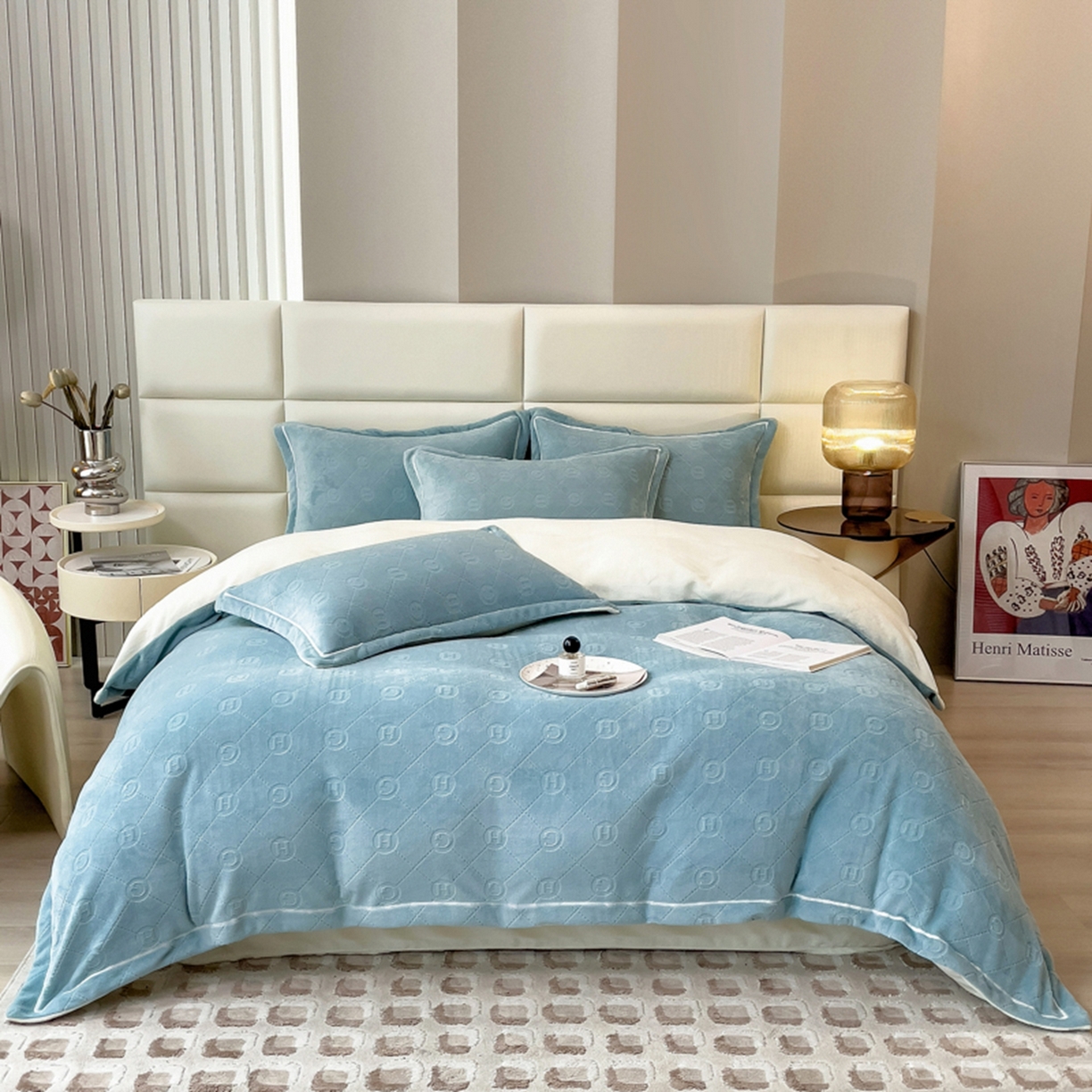 91家纺网 家纺一手货源 找家纺 印季家纺 2025新款HG剪花一字绣牛奶绒四件套 繁星兰-奶白