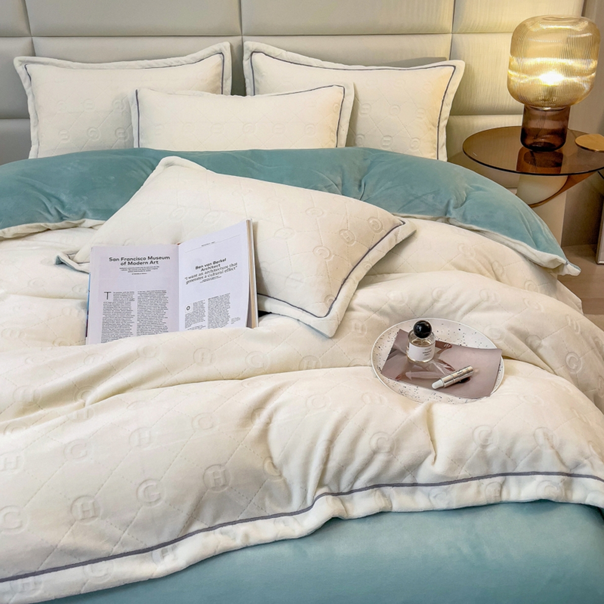 91家纺网 家纺一手货源 找家纺 印季家纺 2025新款HG剪花一字绣牛奶绒四件套 奶白-繁星兰