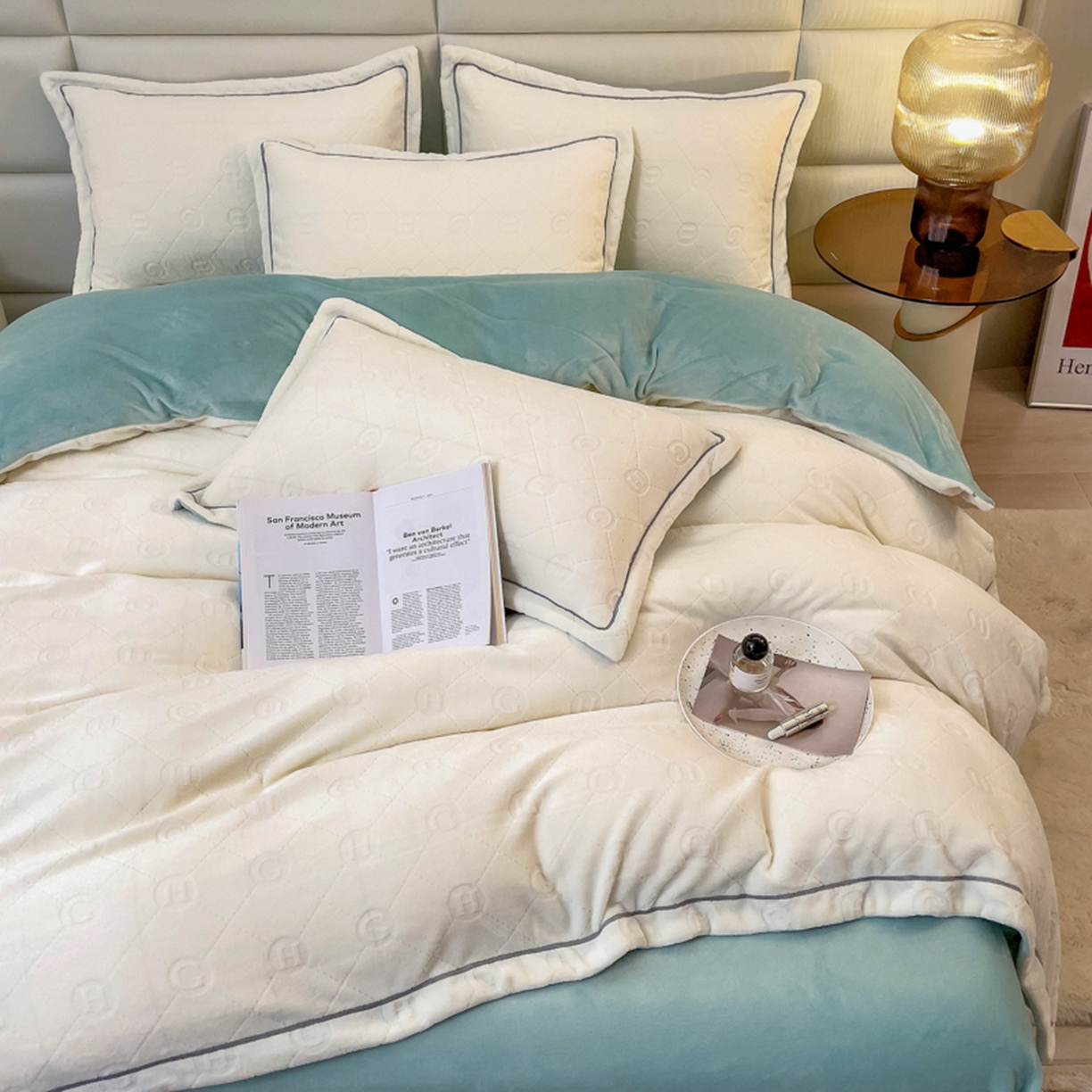 91家纺网 家纺一手货源 找家纺 印季家纺 2025新款HG剪花一字绣牛奶绒四件套 奶白-繁星兰