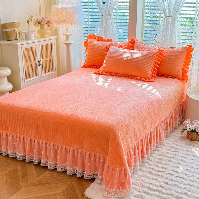 91家纺网 家纺一手货源 找家纺 唐人居 2025新款高克重牛奶绒花边夹棉四件套-蝴蝶纷飞 蝴蝶纷飞-暖橘