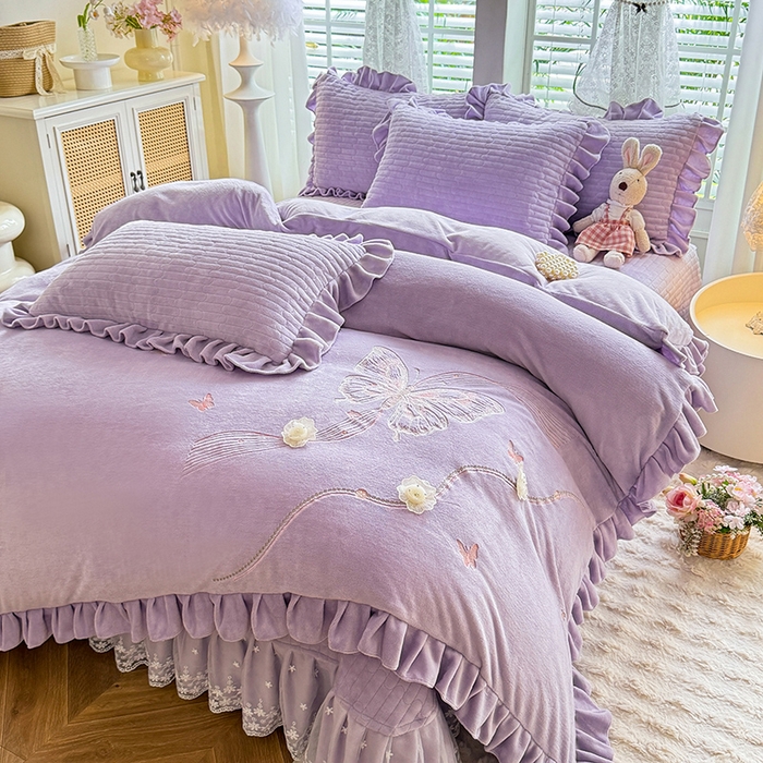 91家纺网 家纺一手货源 找家纺 唐人居 2025新款高克重牛奶绒花边夹棉四件套-蝴蝶纷飞 蝴蝶纷飞-浅紫