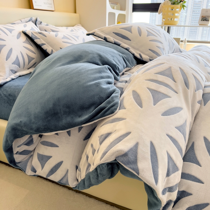 印季家纺 2025新款背印立体剪花牛奶绒四件套 雪花-蓝