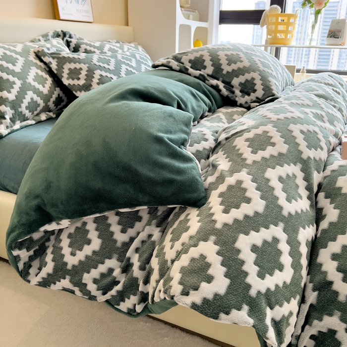 印季家纺 2025新款背印立体剪花牛奶绒四件套 空间-墨绿