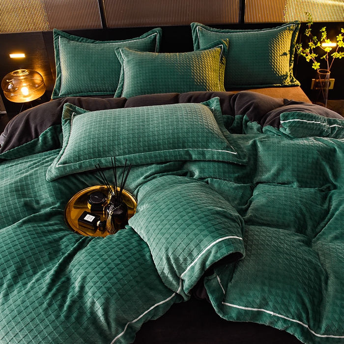 91家纺网 家纺一手货源 找家纺 印季家纺 2025新款华夫格三角格牛奶绒四件套 墨绿-灰