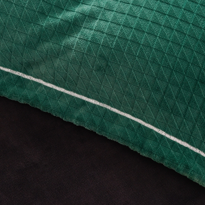 91家纺网 家纺一手货源 找家纺 印季家纺 2025新款华夫格三角格牛奶绒四件套 墨绿-灰