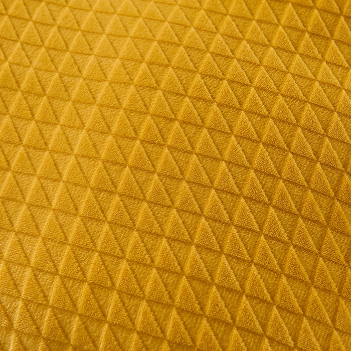 91家纺网 家纺一手货源 找家纺 印季家纺 2025新款华夫格三角格牛奶绒四件套 姜黄-灰